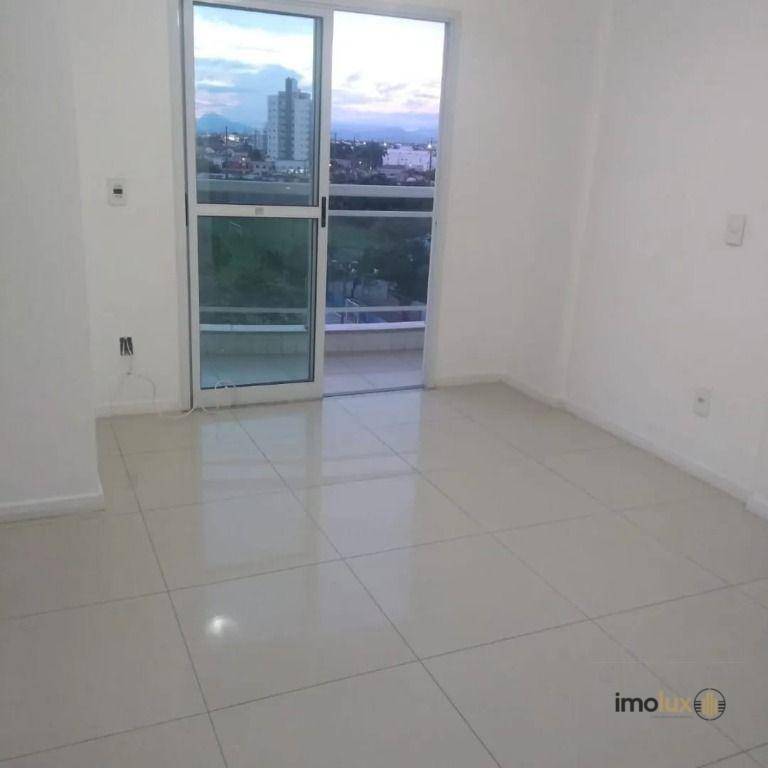 Apartamento à venda com 2 quartos, 45m² - Foto 10