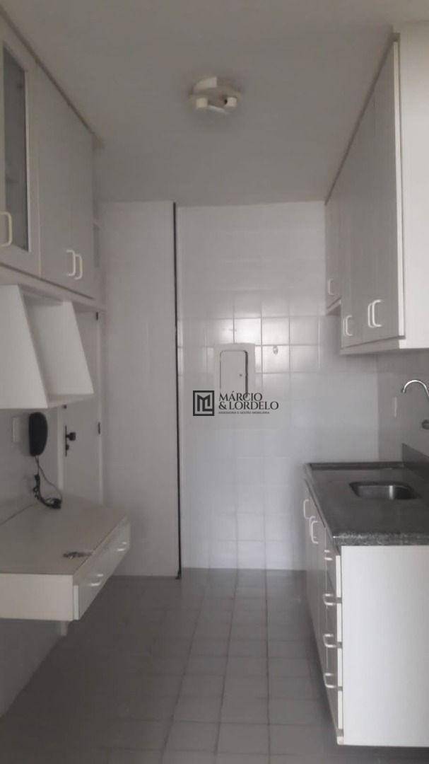 Apartamento à venda com 3 quartos, 115m² - Foto 3