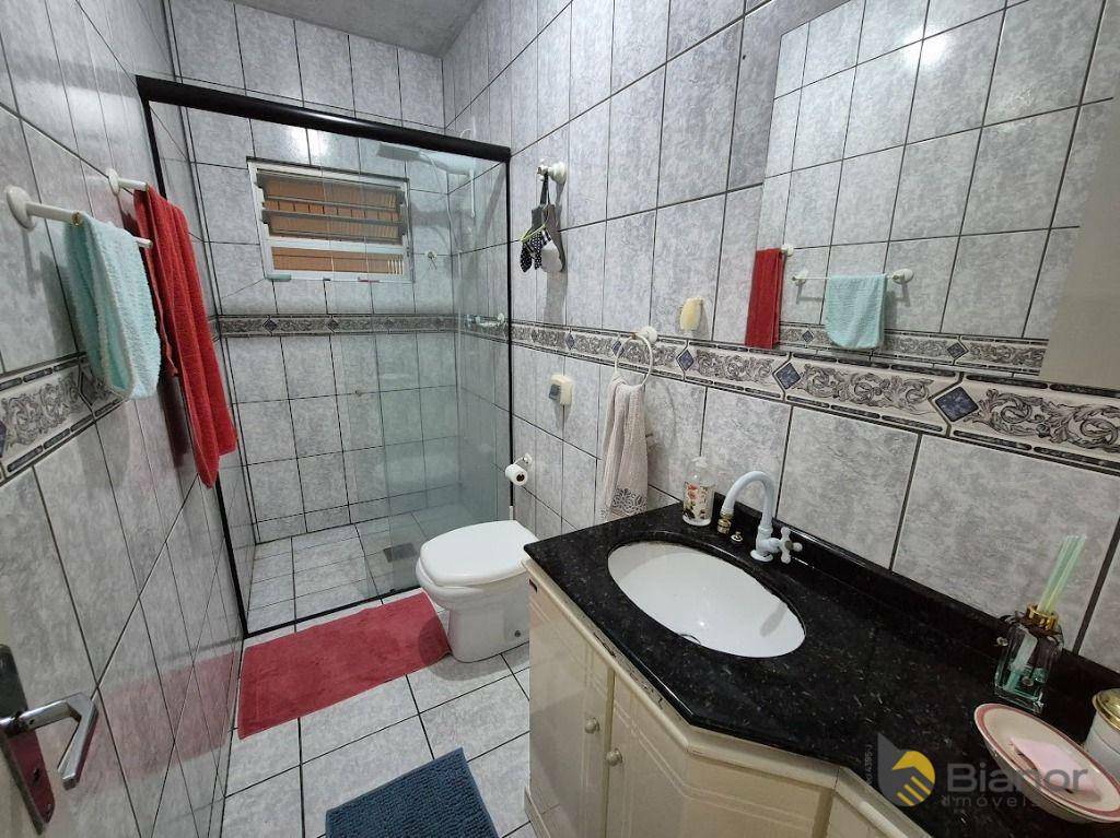 Casa à venda com 4 quartos, 190m² - Foto 12