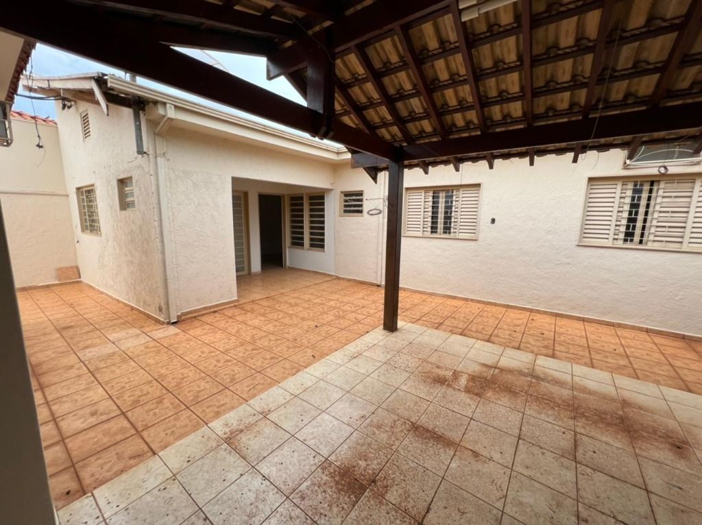 Casa à venda com 6 quartos, 256m² - Foto 39