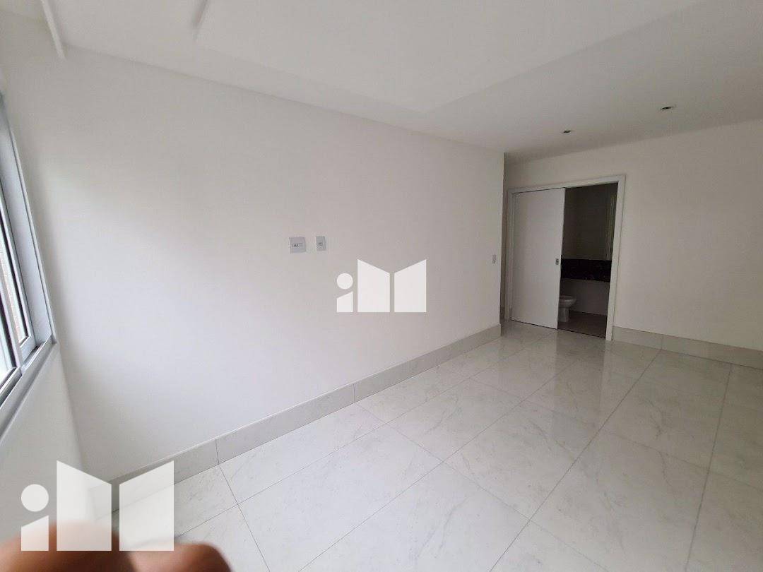 Apartamento à venda com 4 quartos, 125m² - Foto 25