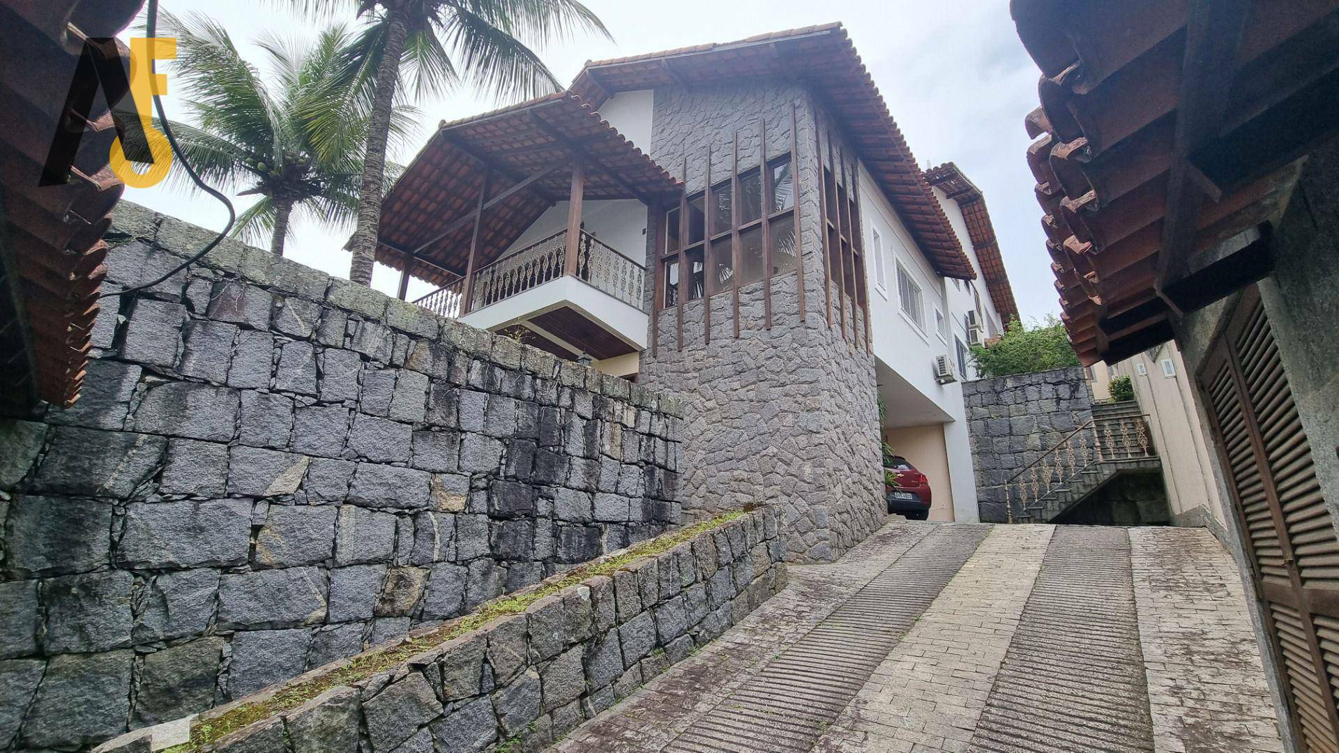 Casa de Condomínio à venda com 6 quartos, 391m² - Foto 4