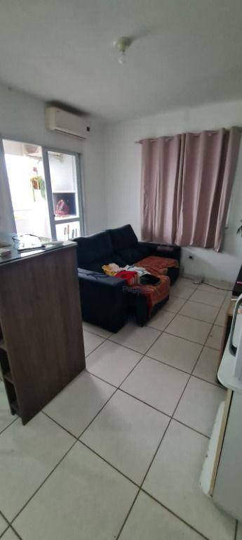 Apartamento à venda com 2 quartos, 65m² - Foto 2