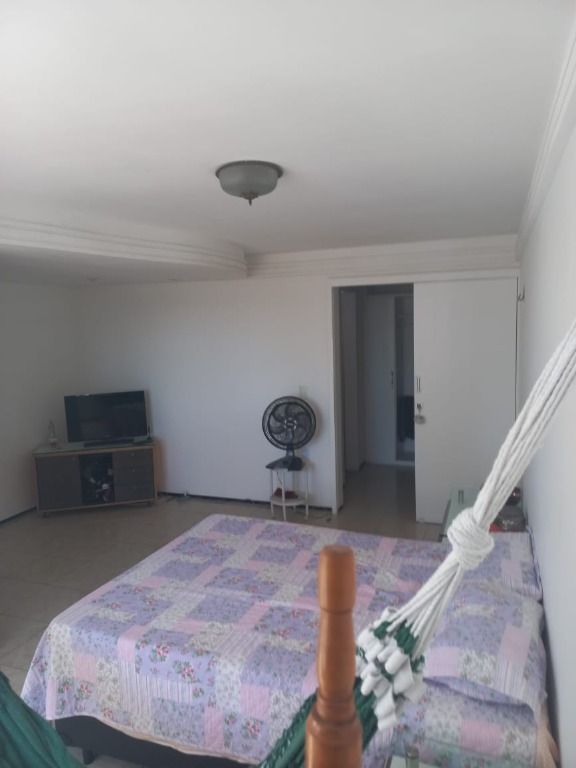 Apartamento à venda com 3 quartos, 126m² - Foto 8