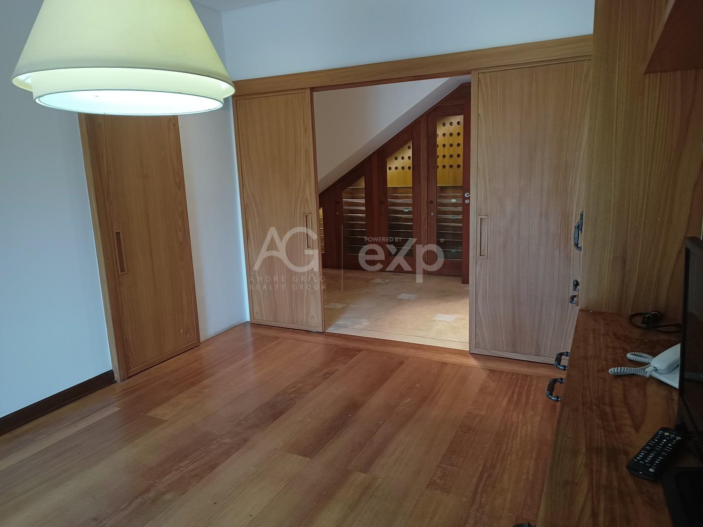 Casa à venda com 5 quartos, 690m² - Foto 17