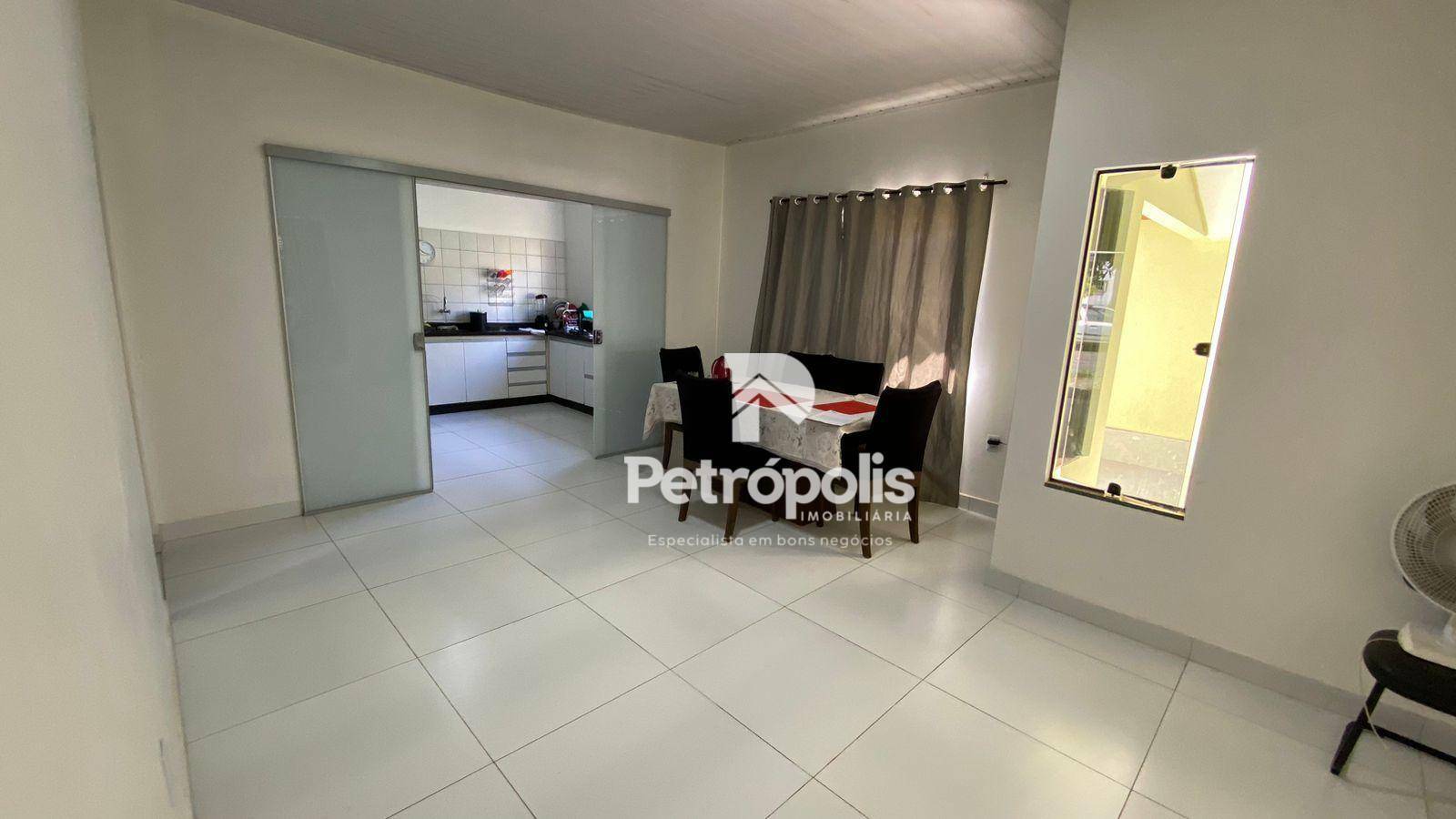 Casa à venda com 3 quartos, 197m² - Foto 5