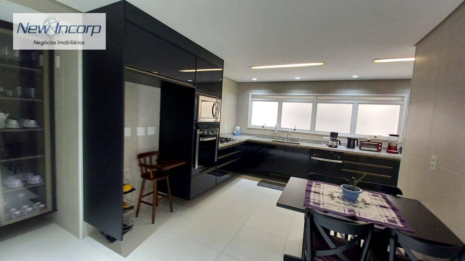 Apartamento à venda com 4 quartos, 238m² - Foto 13