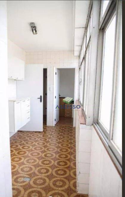 Apartamento à venda com 3 quartos, 170m² - Foto 19