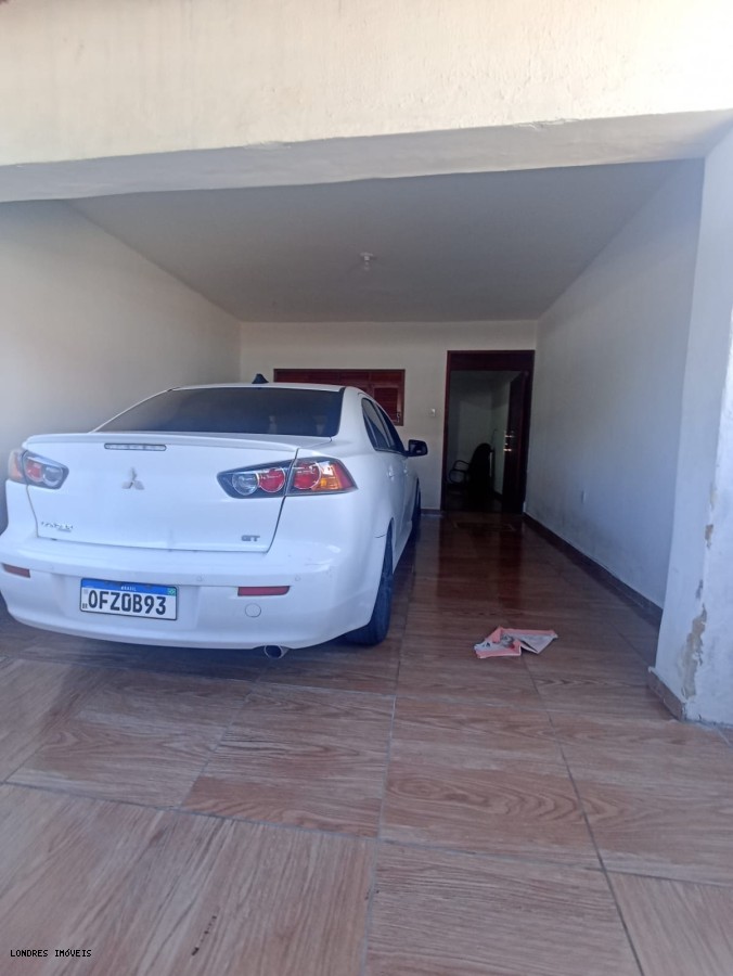 Casa à venda com 5 quartos, 200m² - Foto 4