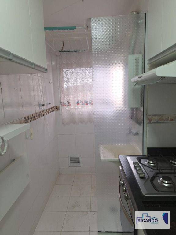 Apartamento para alugar com 2 quartos, 49m² - Foto 7