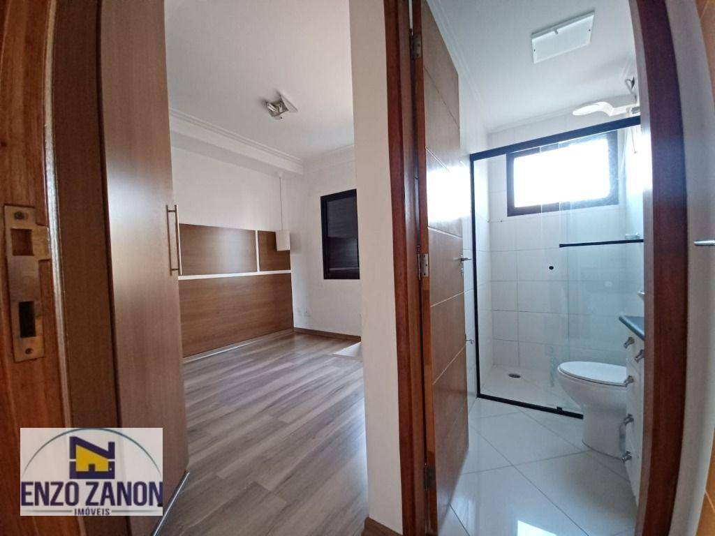 Apartamento à venda com 2 quartos, 68m² - Foto 4