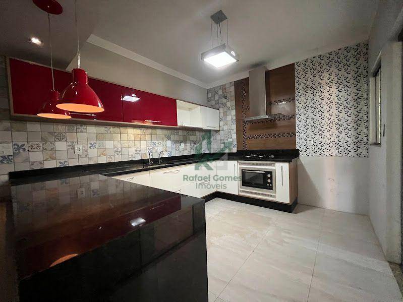 Casa, 3 quartos, 213 m² - Foto 1