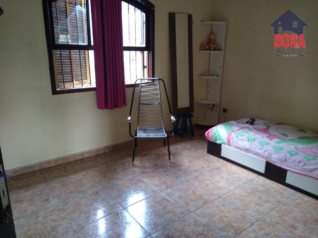 Casa à venda com 3 quartos, 200m² - Foto 15