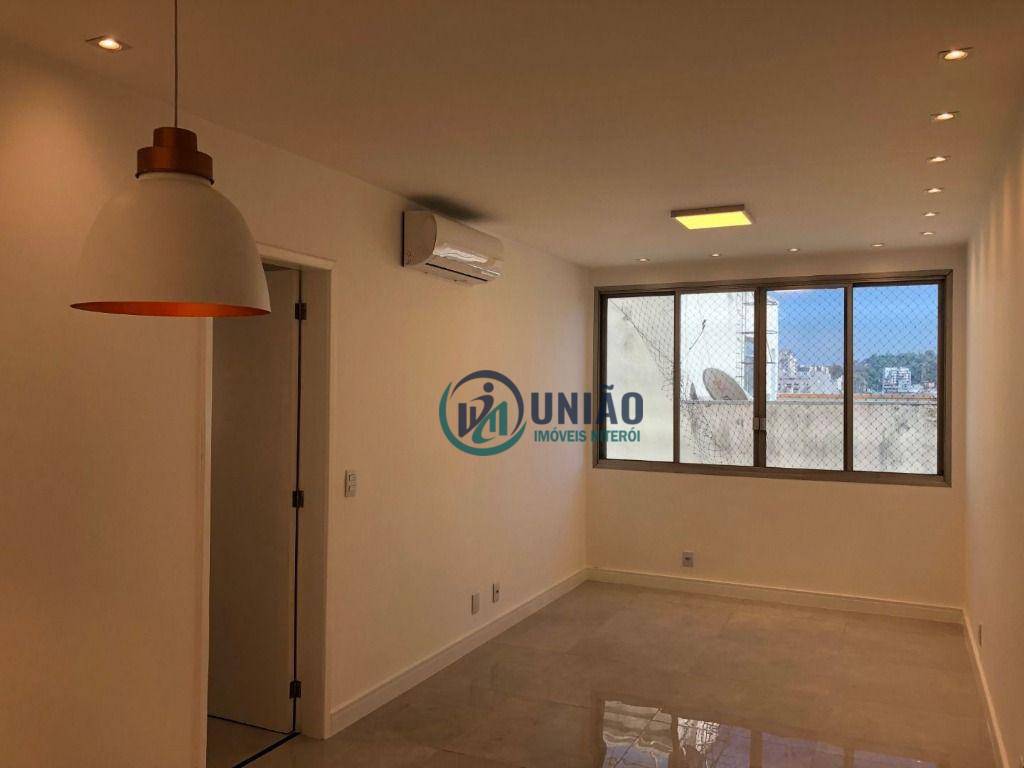 Apartamento à venda com 2 quartos, 73m² - Foto 2