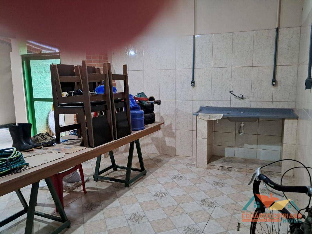 Casa à venda com 3 quartos, 350m² - Foto 6