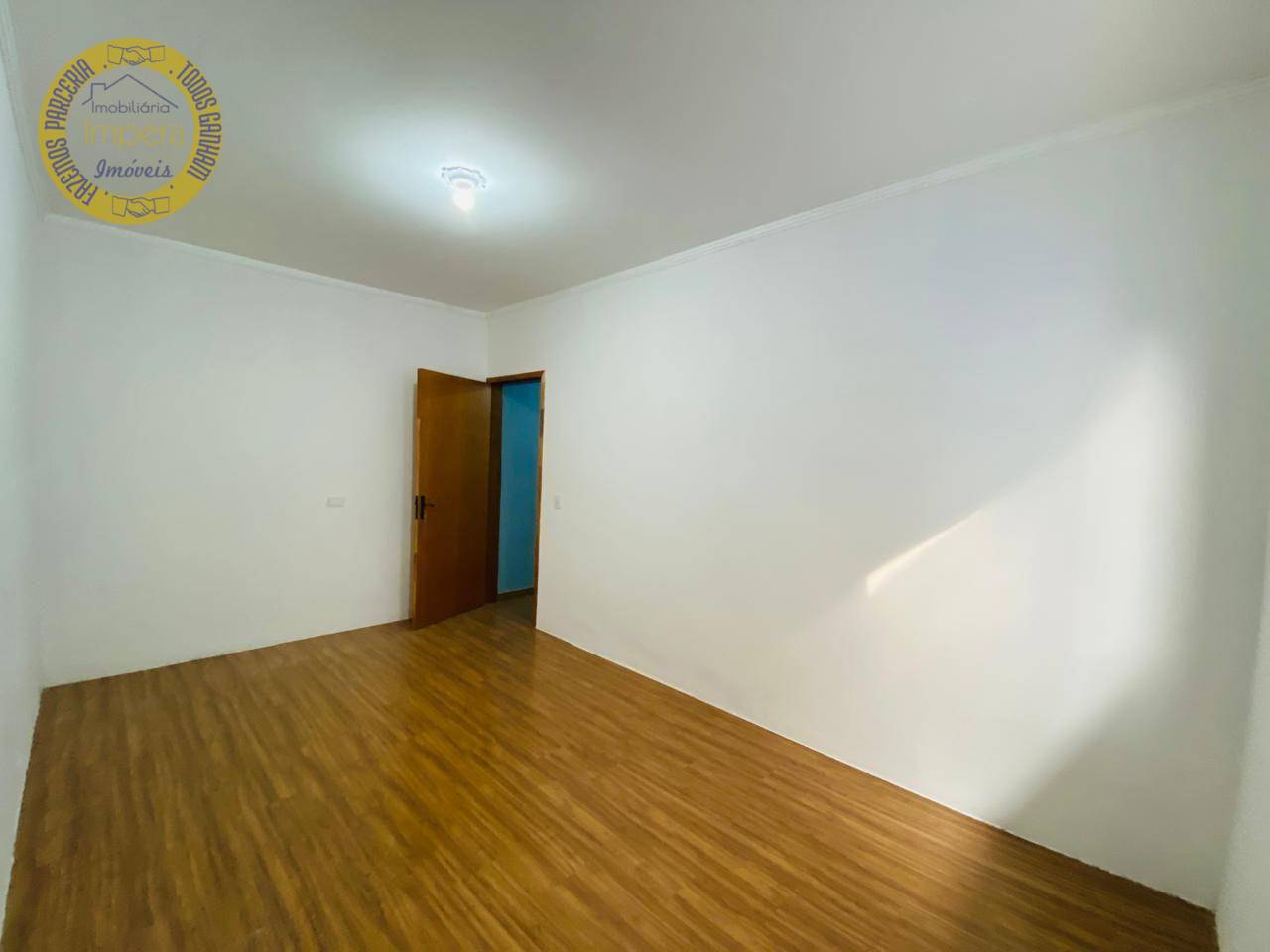 Casa à venda com 2 quartos, 75m² - Foto 14