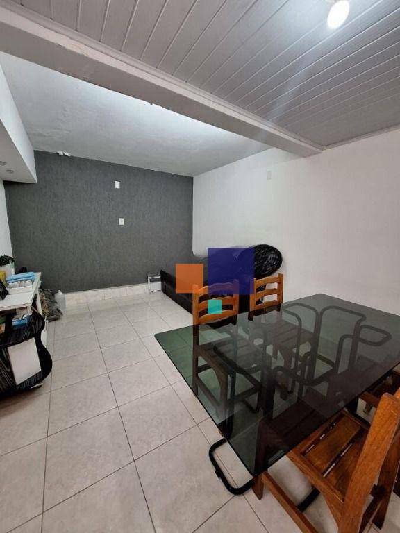 Casa à venda com 3 quartos, 162m² - Foto 8