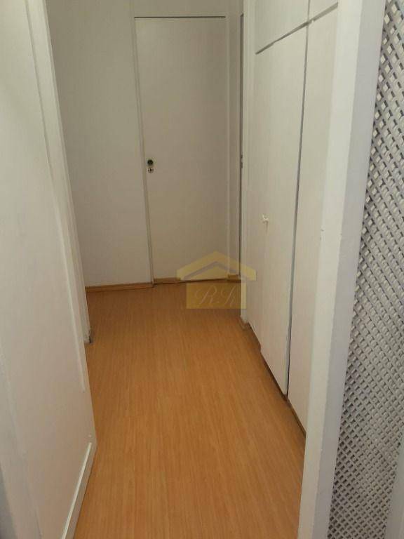 Apartamento à venda com 3 quartos, 97m² - Foto 3