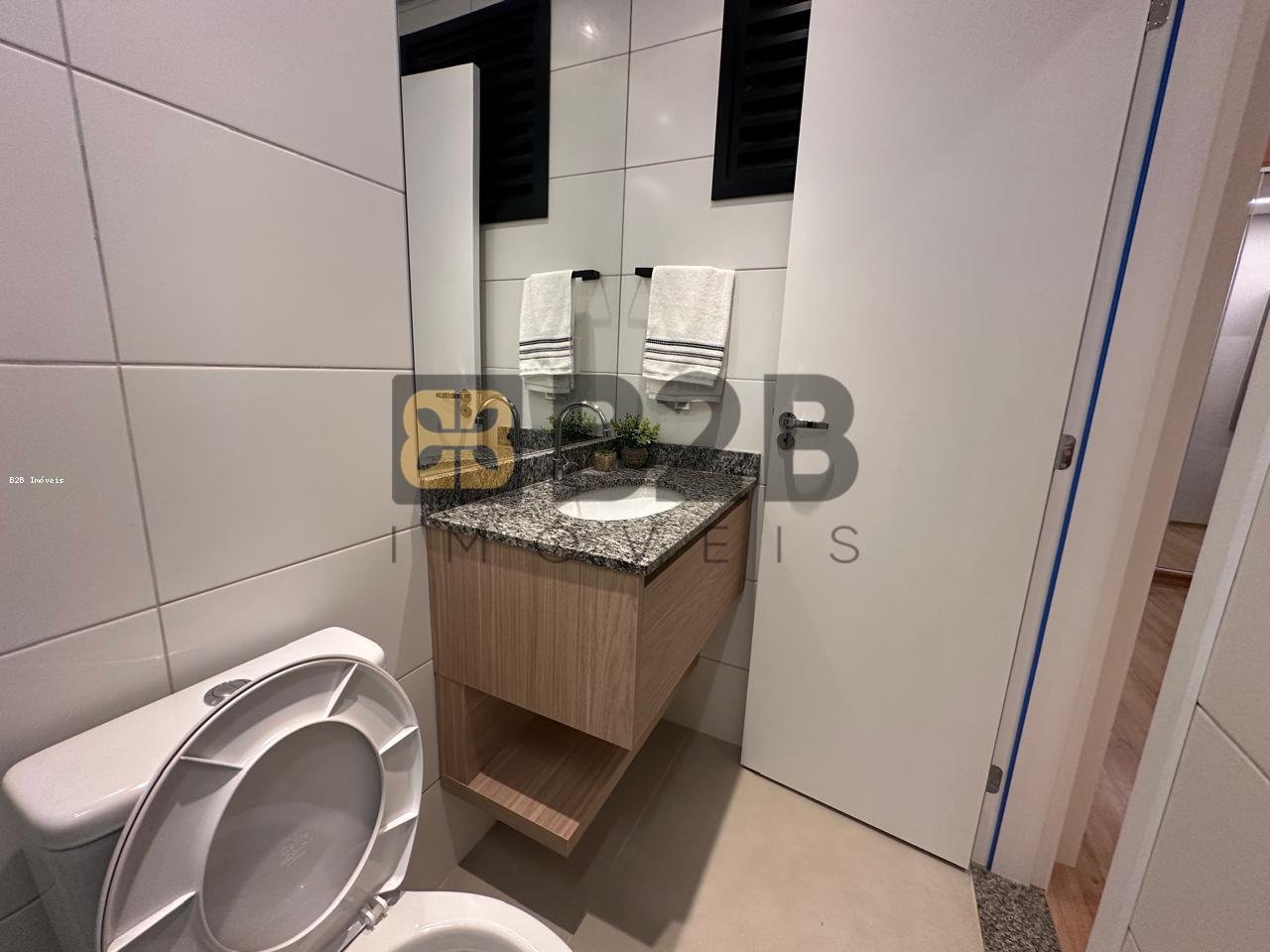 Apartamento à venda com 3 quartos, 70m² - Foto 11