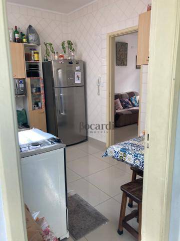 Apartamento à venda com 2 quartos, 80m² - Foto 13