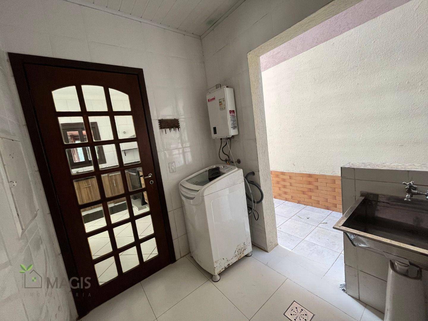 Sobrado à venda com 3 quartos, 408M2 - Foto 19