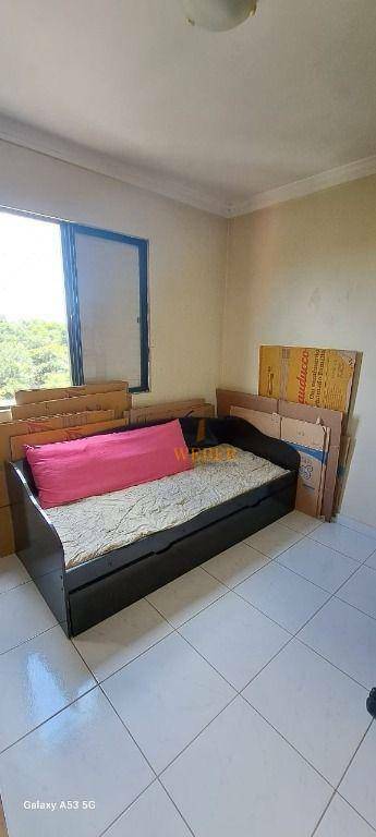 Apartamento à venda com 3 quartos, 61m² - Foto 2