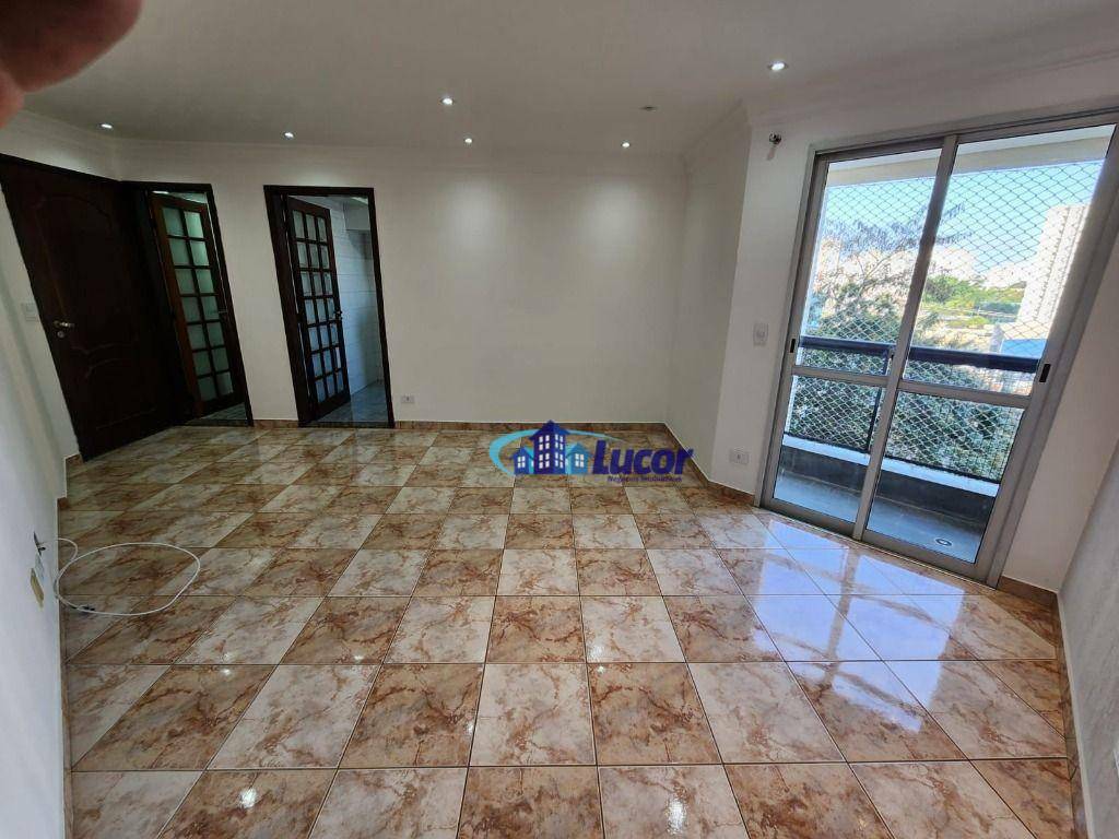 Apartamento para alugar com 3 quartos, 65m² - Foto 2