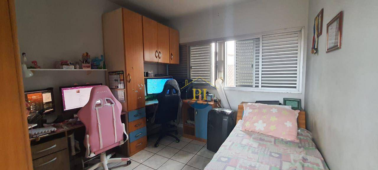 Sobrado à venda com 4 quartos, 200m² - Foto 13