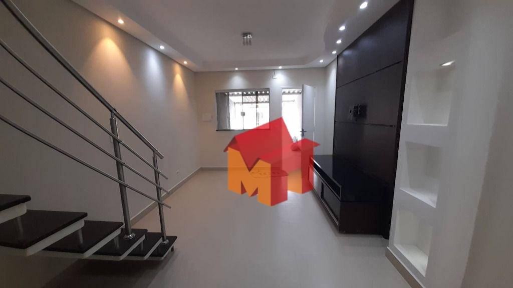 Sobrado à venda com 2 quartos, 110m² - Foto 1