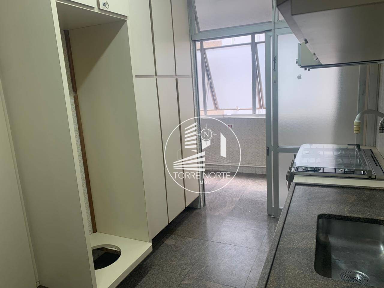 Apartamento à venda com 3 quartos, 112m² - Foto 4