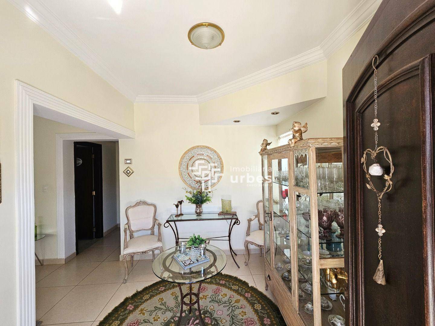 Casa, 3 quartos, 209 m² - Foto 3