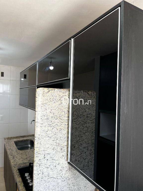 Apartamento à venda com 2 quartos, 64m² - Foto 4