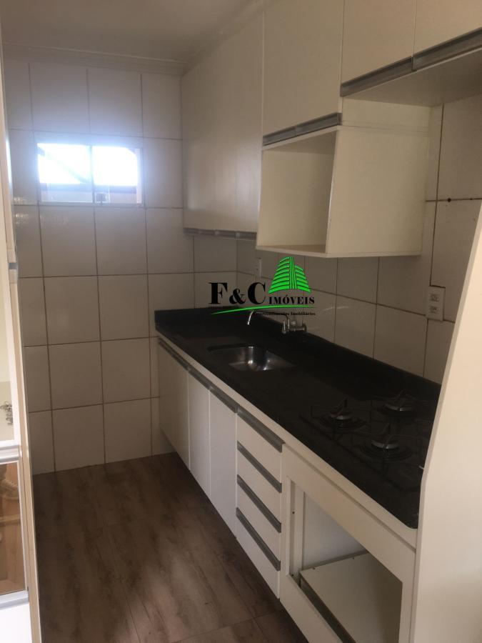 Casa à venda com 3 quartos, 250m² - Foto 1