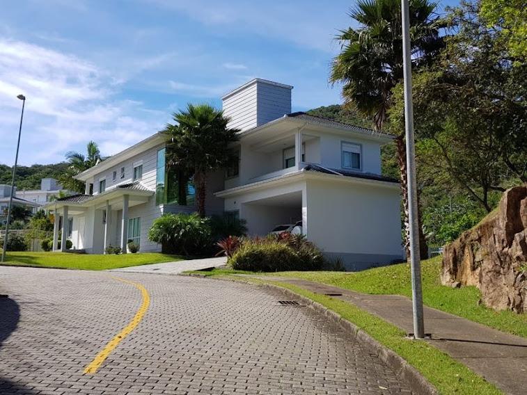 Casa de Condomínio à venda com 4 quartos, 400m² - Foto 17