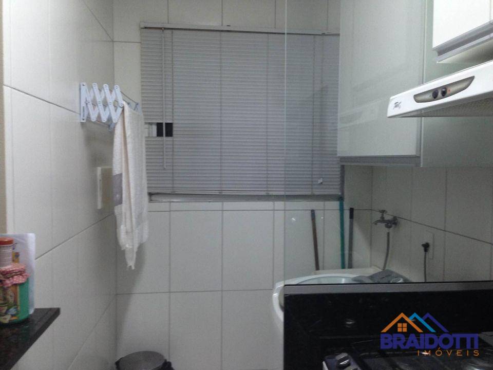 Apartamento à venda com 2 quartos, 100m² - Foto 2