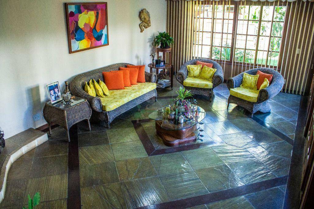 Casa de Condomínio à venda com 3 quartos, 380m² - Foto 9