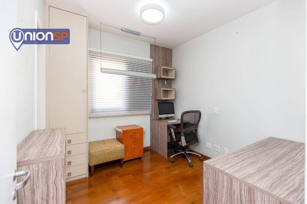 Apartamento à venda com 3 quartos, 161m² - Foto 18