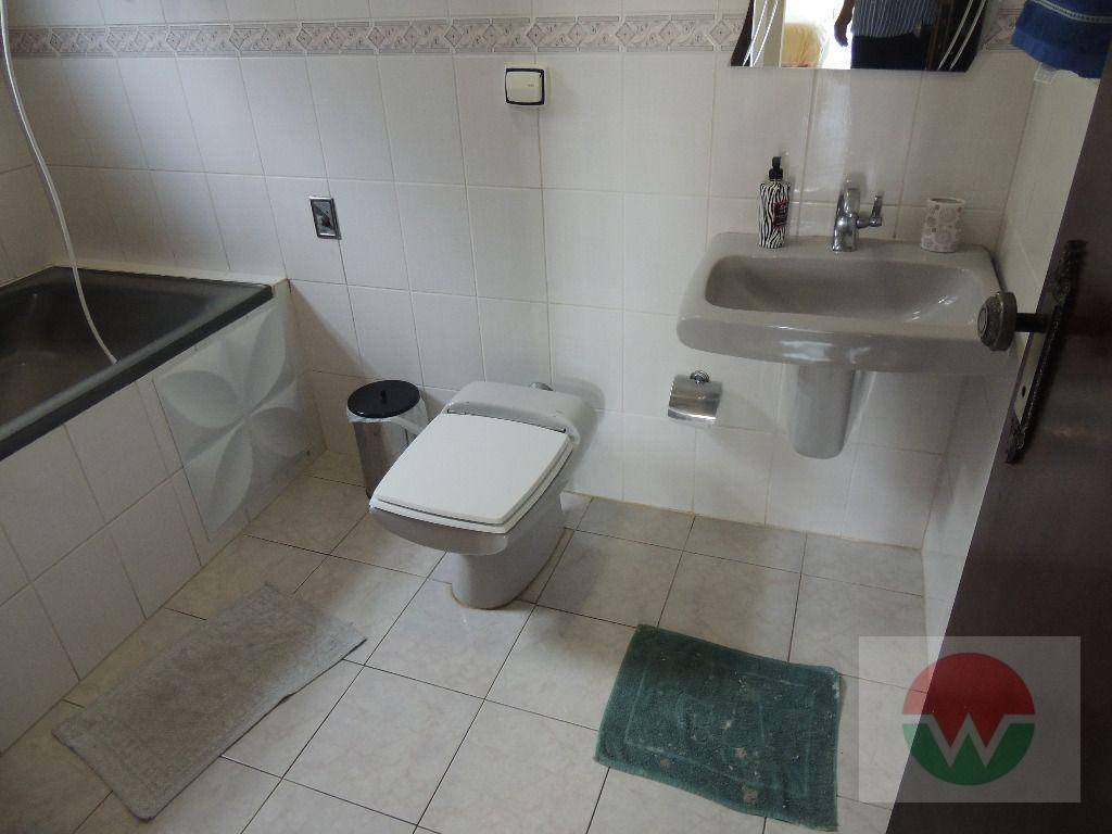 Casa de Condomínio à venda e aluguel com 4 quartos, 320m² - Foto 14