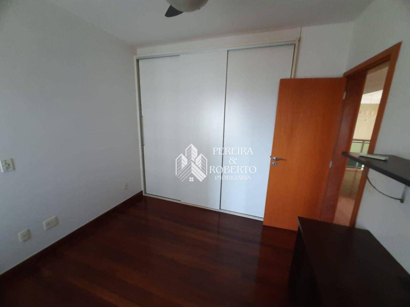 Apartamento à venda com 3 quartos, 235m² - Foto 20