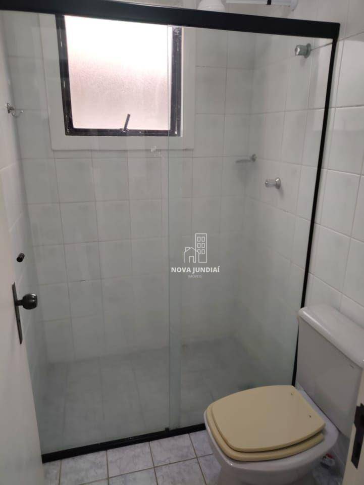 Apartamento para alugar com 3 quartos, 96m² - Foto 11