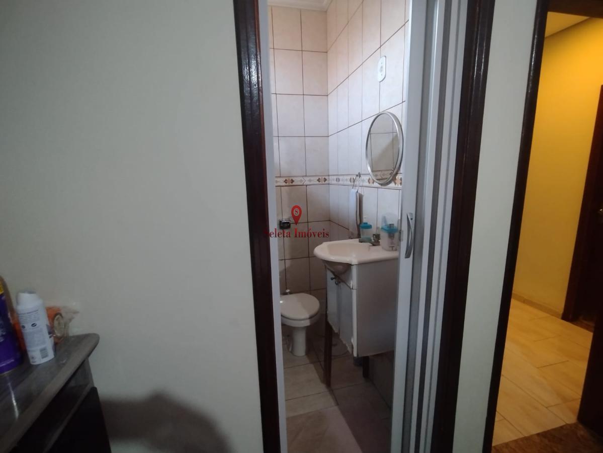 Casa à venda com 3 quartos, 250m² - Foto 14