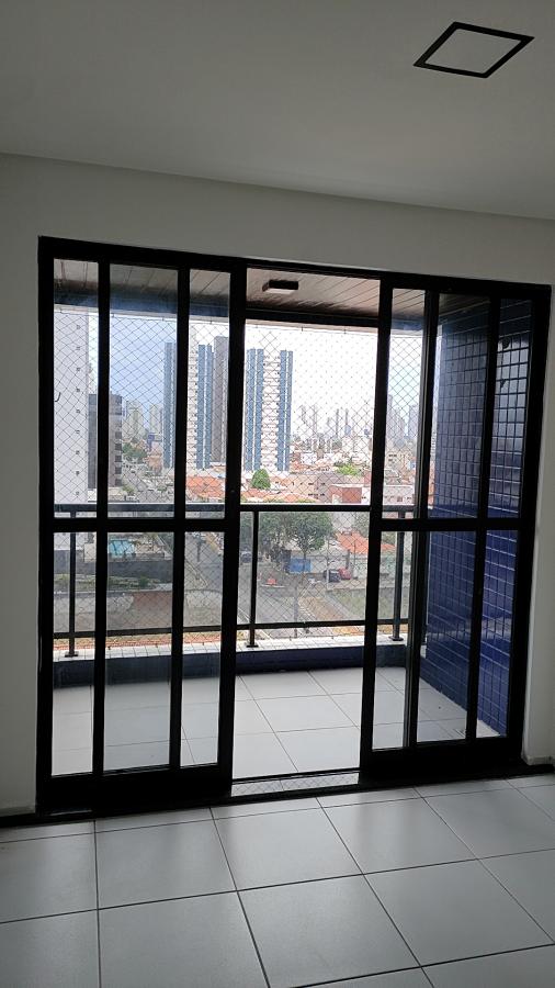 Apartamento à venda com 3 quartos, 81m² - Foto 18