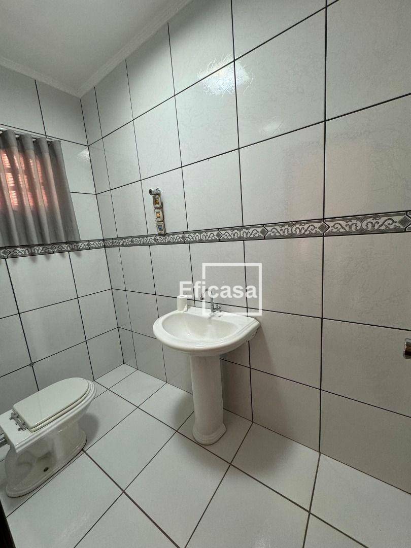 Casa à venda com 3 quartos, 258m² - Foto 4