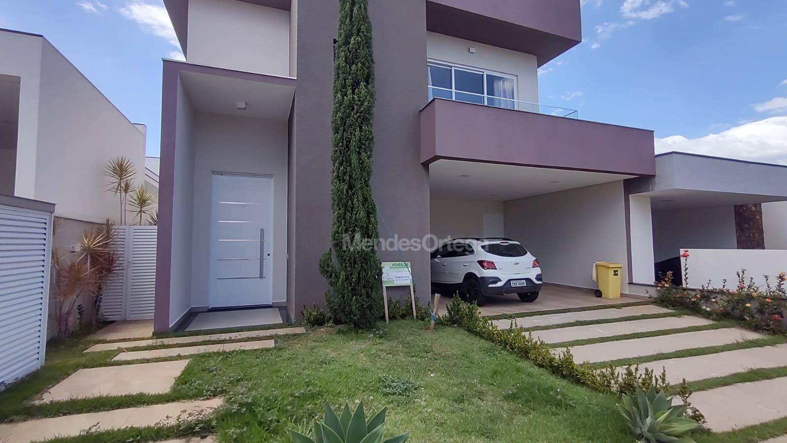 Casa de Condomínio à venda e aluguel com 3 quartos, 298m² - Foto 1