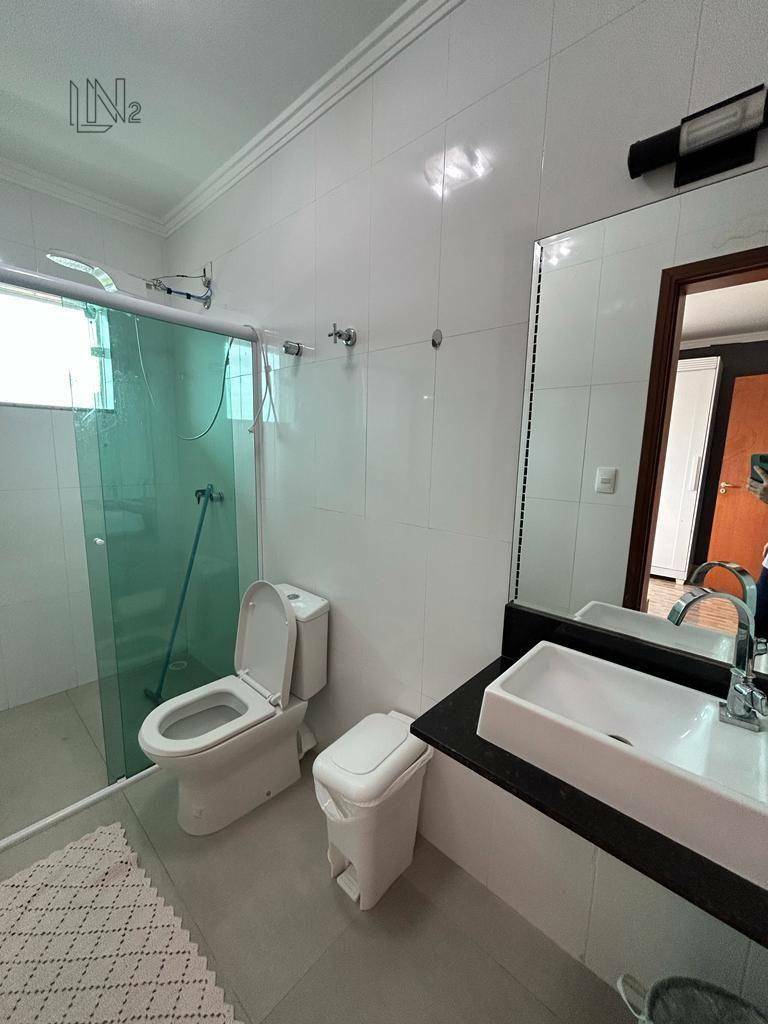 Sobrado à venda e aluguel com 4 quartos, 364m² - Foto 19