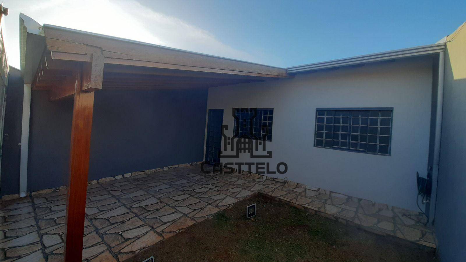 Sobrado à venda com 3 quartos, 150m² - Foto 1