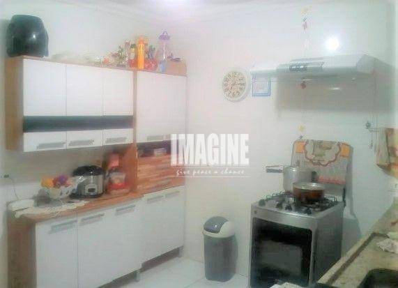 Sobrado à venda com 3 quartos, 127m² - Foto 2