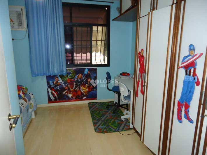 Apartamento à venda com 4 quartos, 187m² - Foto 9