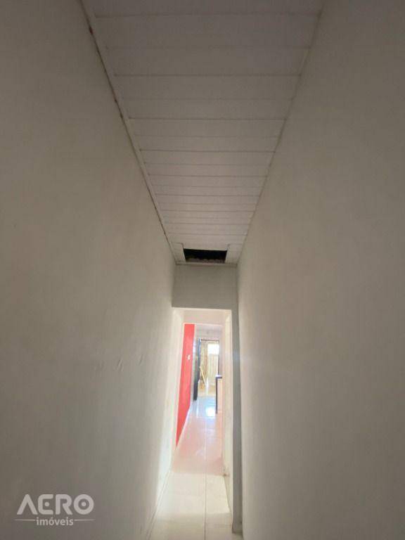 Casa à venda com 2 quartos, 98m² - Foto 15
