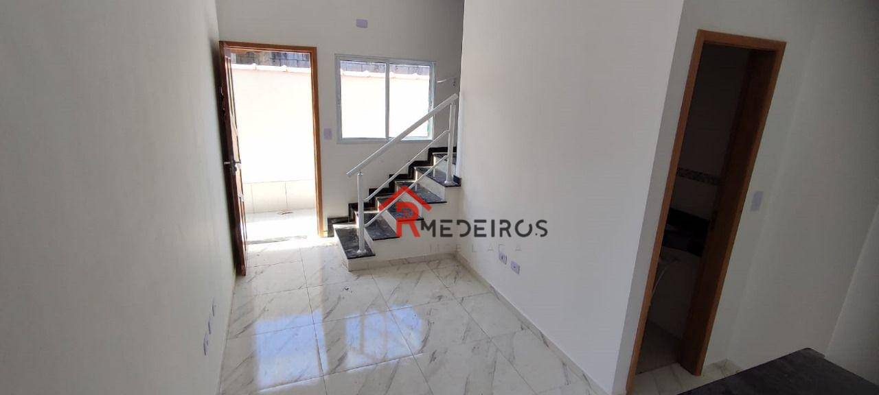 Sobrado à venda com 2 quartos, 52m² - Foto 4